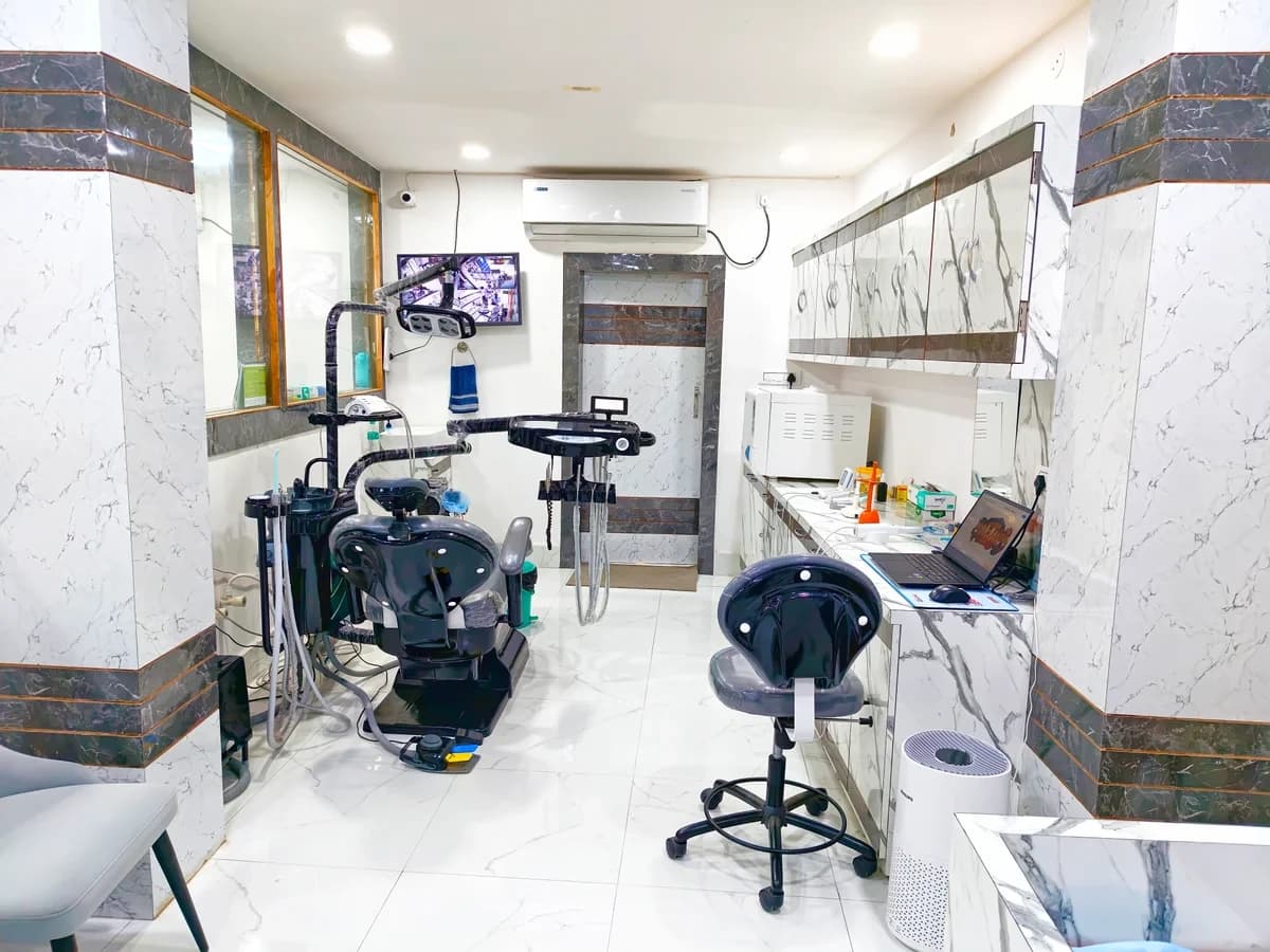 Dr. Tanmoy Das Dental Clinic - Waiting Area